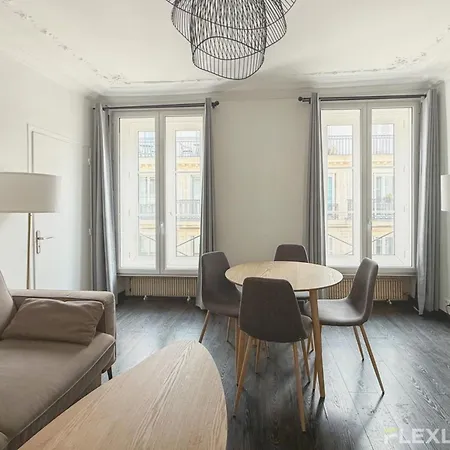 Hotel Immeuble Boetie Paris