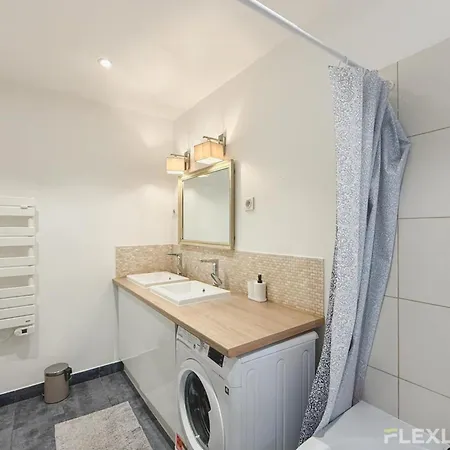 Immeuble Boetie * Paris