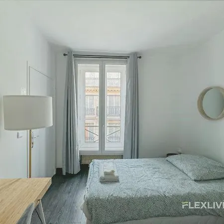 Hotel Immeuble Boetie Paris