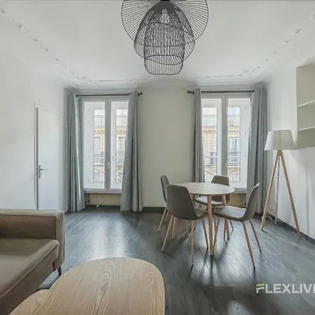 Immeuble Boetie * Paris